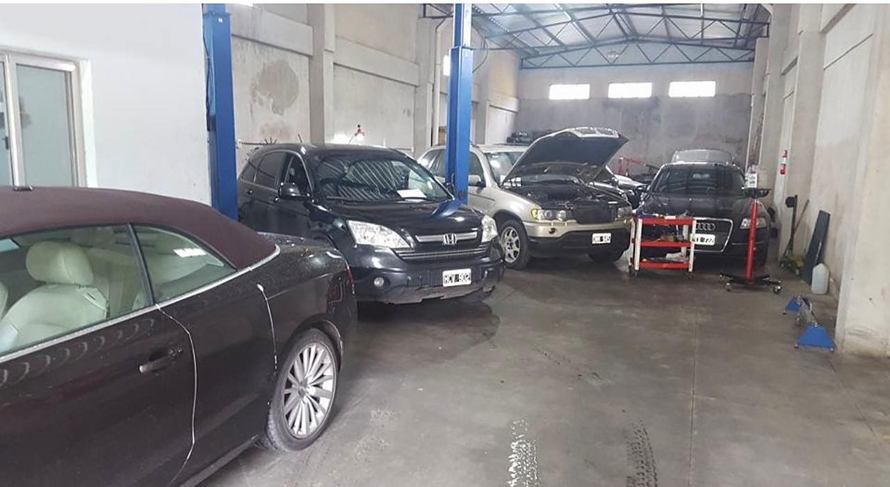 Vehículos importados en el taller